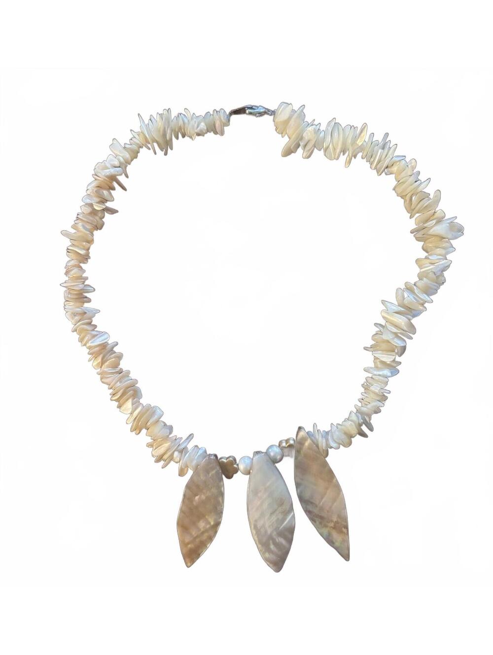 Natural Shell Chip Necklace with Three Mother of Pearl Leaf Shape Pendants